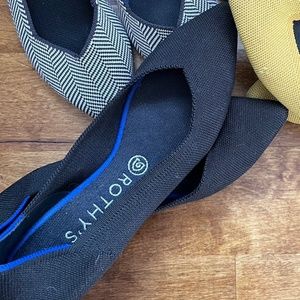 Black Rothys “the point”